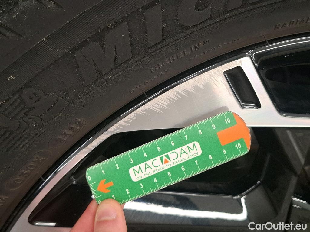  KIA  Sportage KIA  / 2021 / 5P / SUV 1.6 T-GDI 265 PHEV AUTO 4WD GT-L PREM BU #8