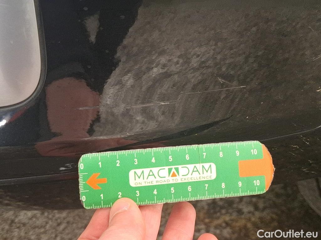  KIA  Sportage KIA  / 2021 / 5P / SUV 1.6 T-GDI 265 PHEV AUTO 4WD GT-L PREM BU #4