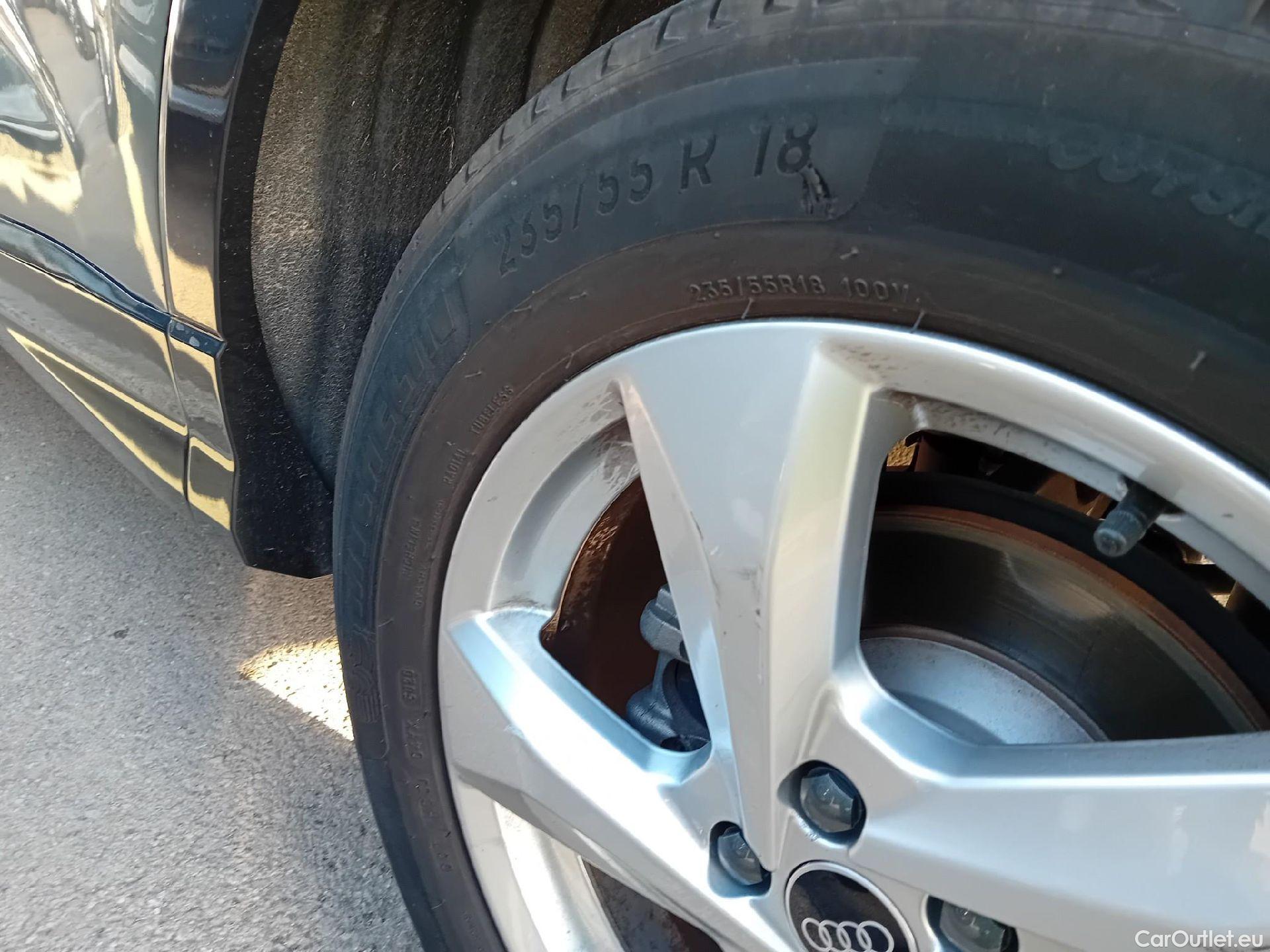  Audi  Q3 AUDI  / 2018 / 5P / todoterreno Advanced 35 TDI 110kW (150CV) S tronic (AC5) #5