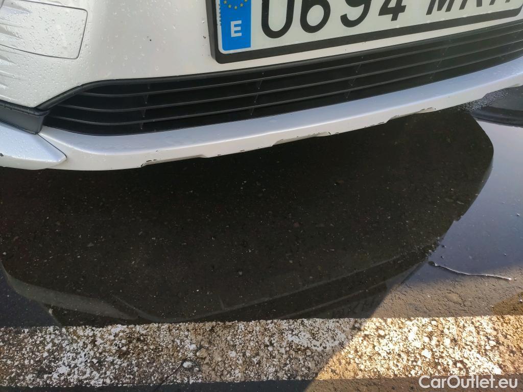  Land Rover  Discovery LEXUS RZ / 2022 / 5P / todoterreno 450e Executive #17