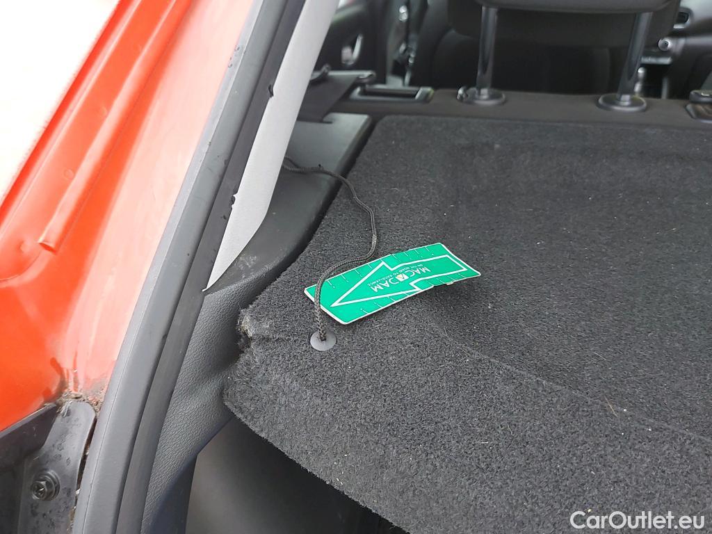  Hyundai  Konna HYUNDAI Kona / 2020 / 5P / todoterreno 1.6 GDI HEV Maxx DCT #1