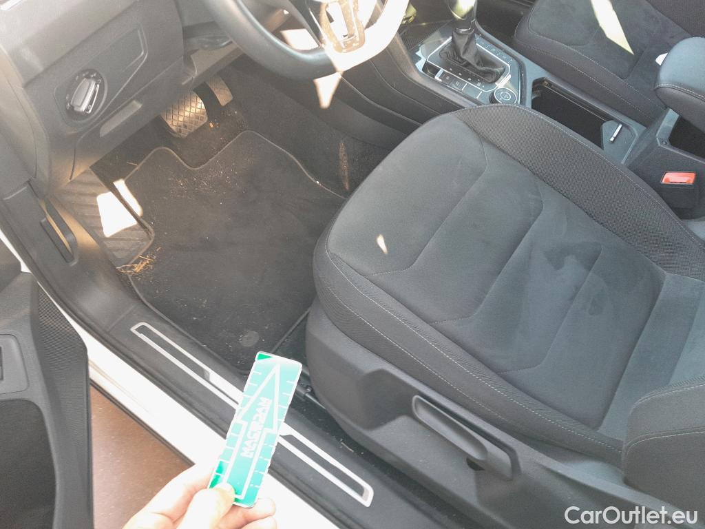  Volkswagen  Tiguan VOLKSWAGEN  / 2016 / 5P / todoterreno Sport 2.0 TDI 110kW (150CV) 4Motion DSG #2