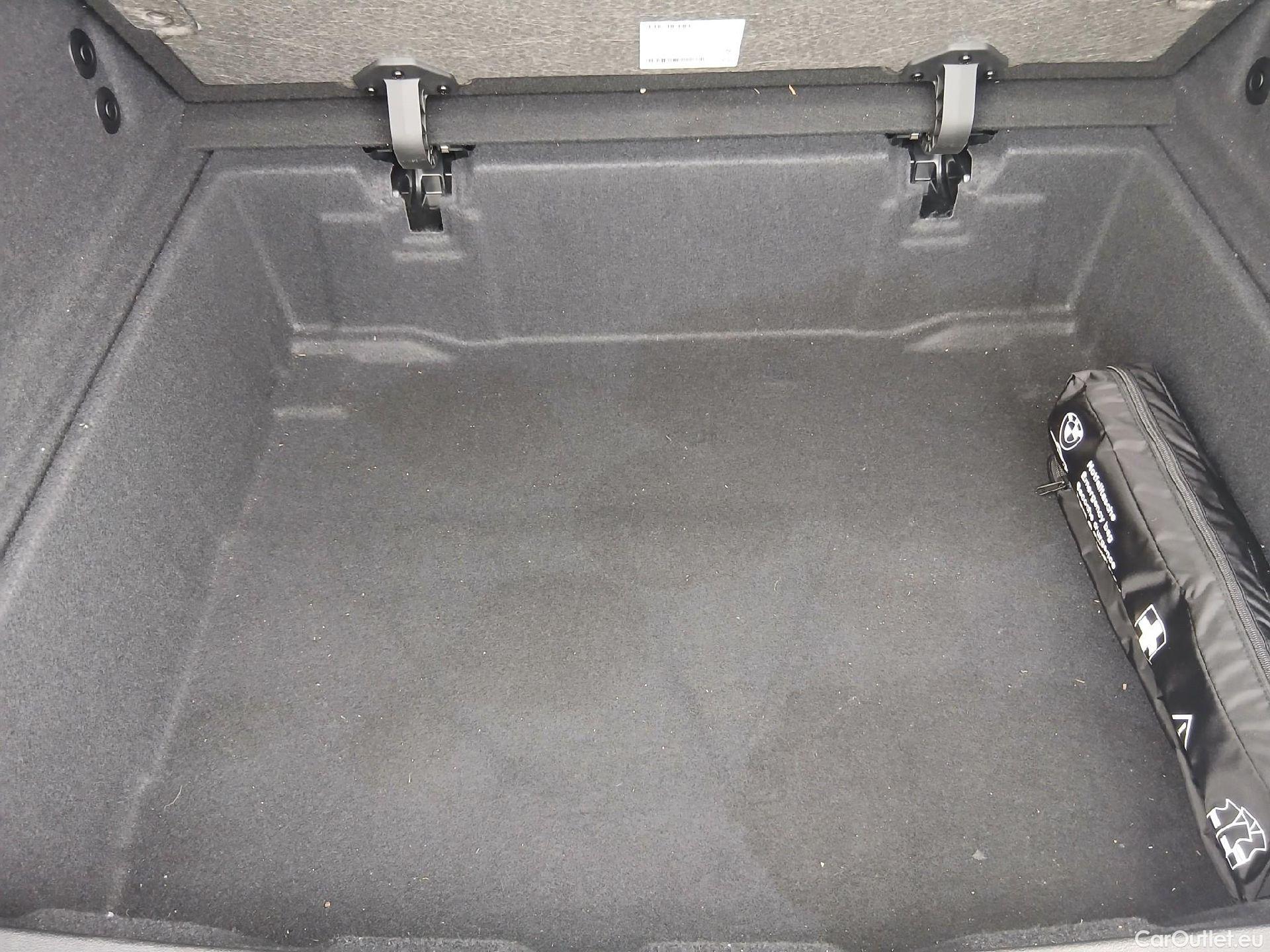  Bmw  X1 BMW  / 2022 / 5P / todoterreno sDrive18d #2