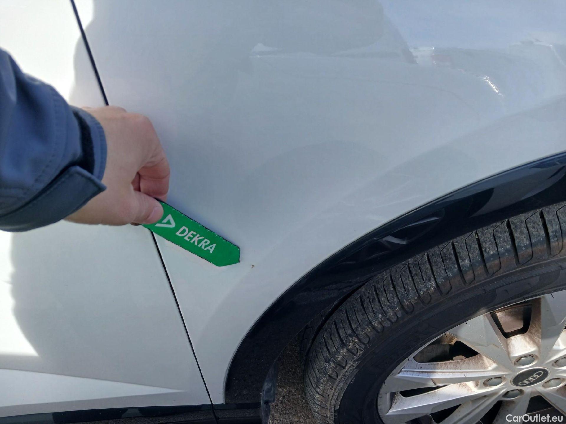  Audi  Q3 AUDI  Sportback / 2019 / 5P / todoterreno 40 TDI 140kW S tronic Quattro Advanced #38