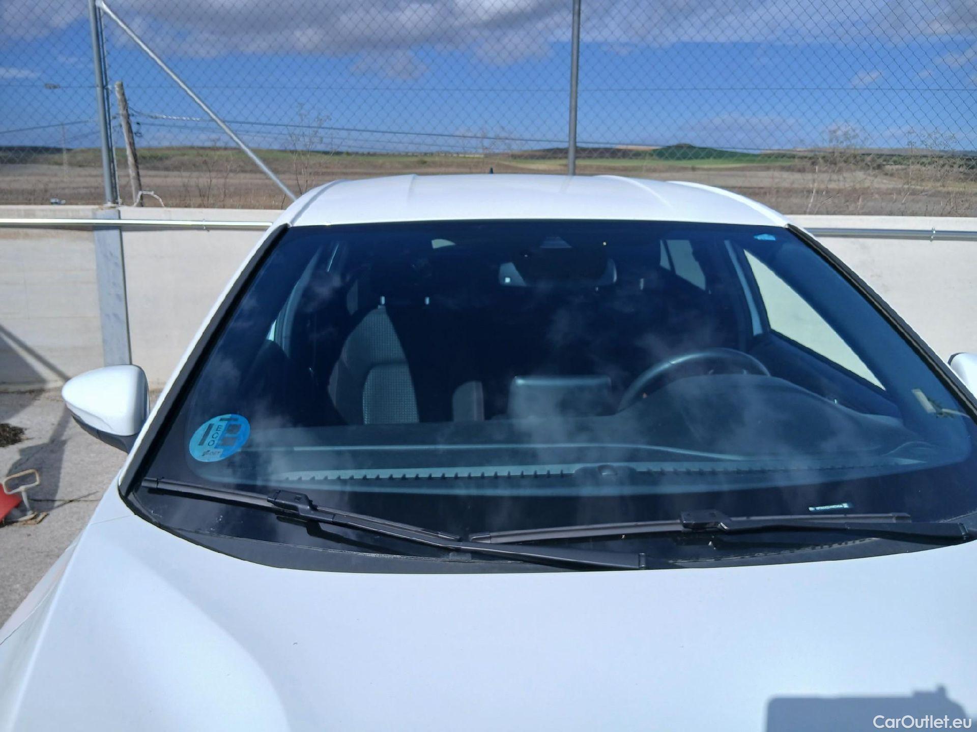  Ford  Focus FORD  / 2018 / 5P / berlina con portón 1.0 Ecoboost MHEV 92kW ST-Line #11