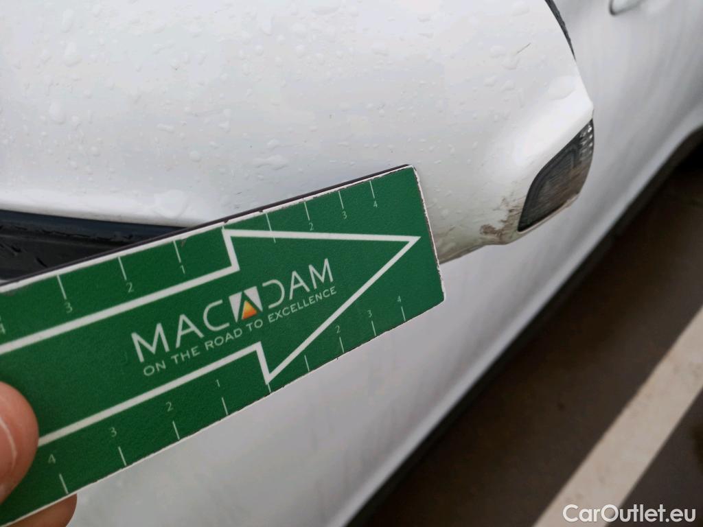  Hyundai  Konna HYUNDAI Kona / 2020 / 5P / todoterreno 1.6 GDI HEV Maxx DCT #38