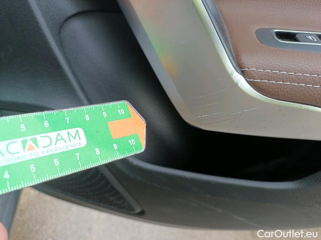  Mercedes  A-Klasse MERCEDES-BENZ Clase A / 2018 / 4P / sedán Sedán A 250 e #2