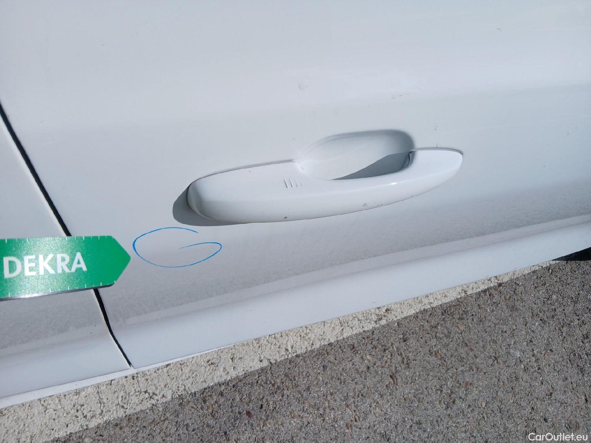  Ford  Focus FORD  / 2018 / 5P / berlina con portón 1.0 Ecoboost MHEV 92kW ST-Line #21