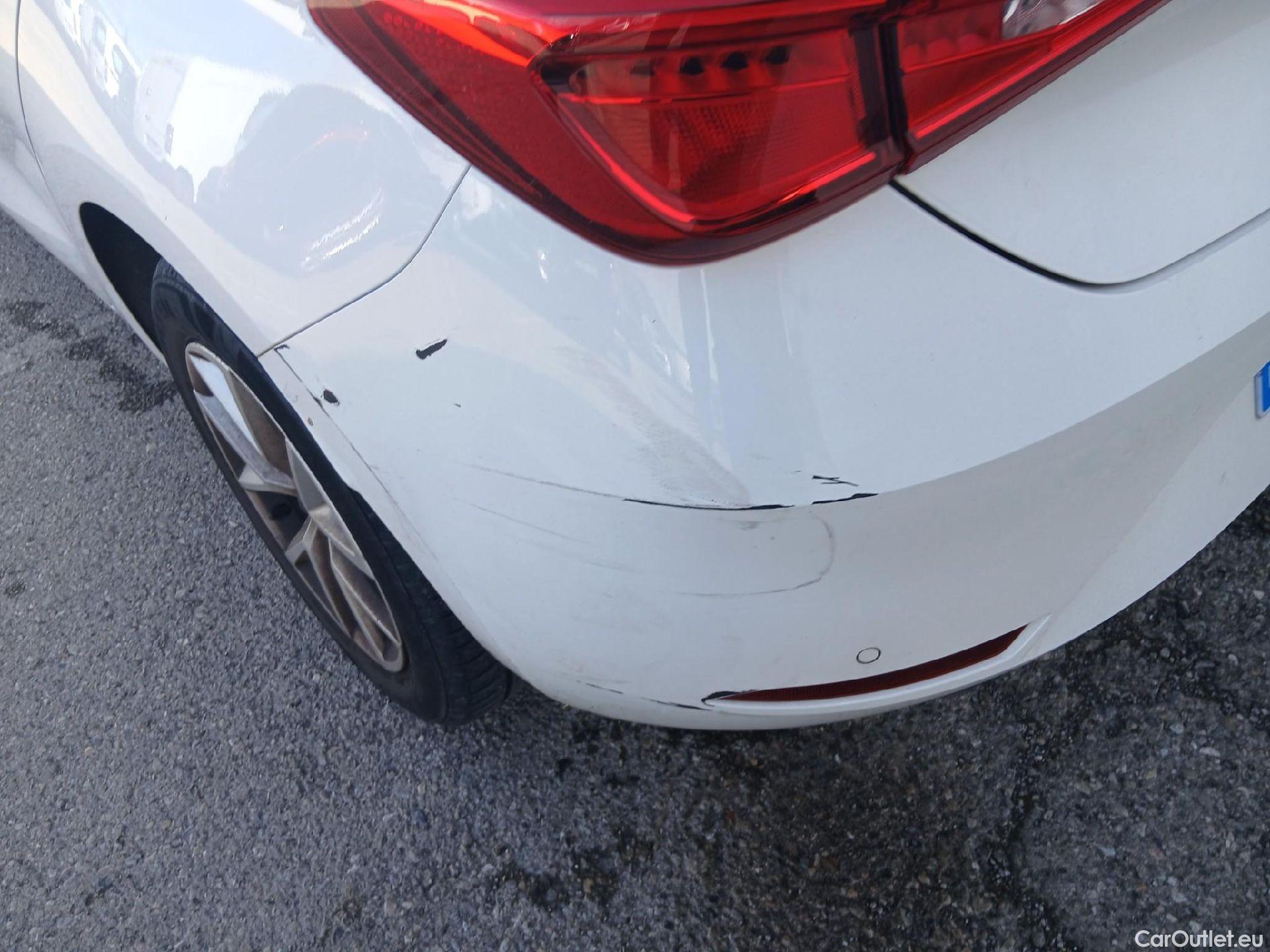  Land Rover  Discovery SEAT Nuevo León / 2020 / 5P / berlina con portón 2.0 TDI 85kW S&S Style Go (AC3) #9