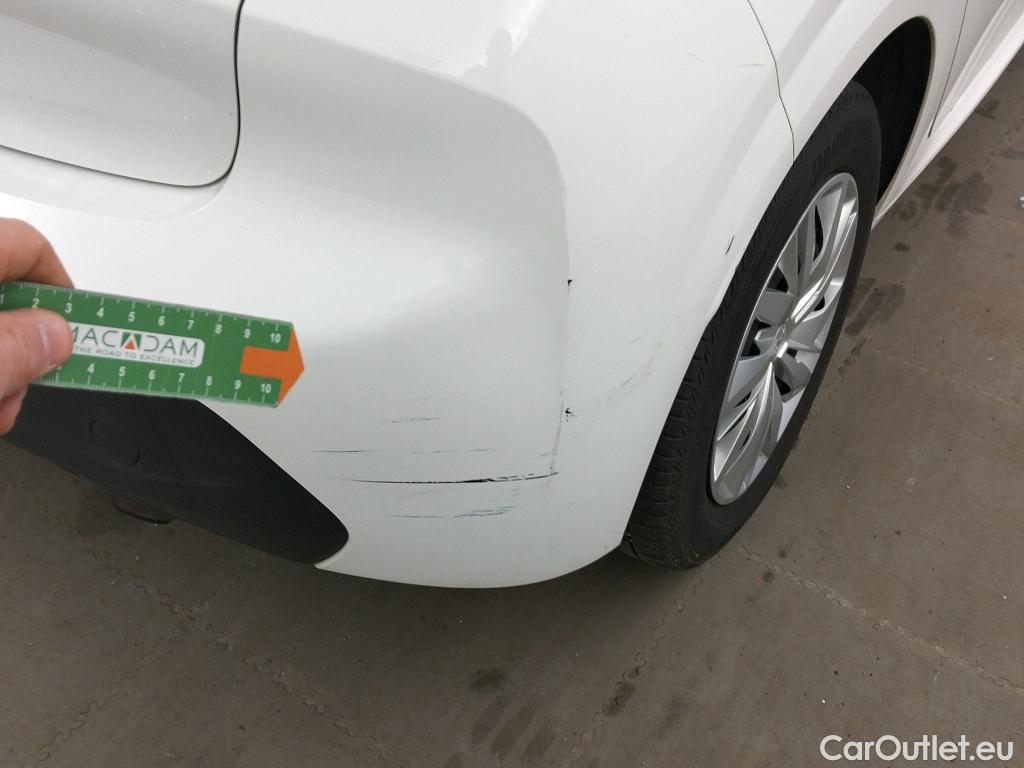  Peugeot  208 PEUGEOT  / 2019 / 5P / berlina con portón PureTech 55kW (75CV) Active #4