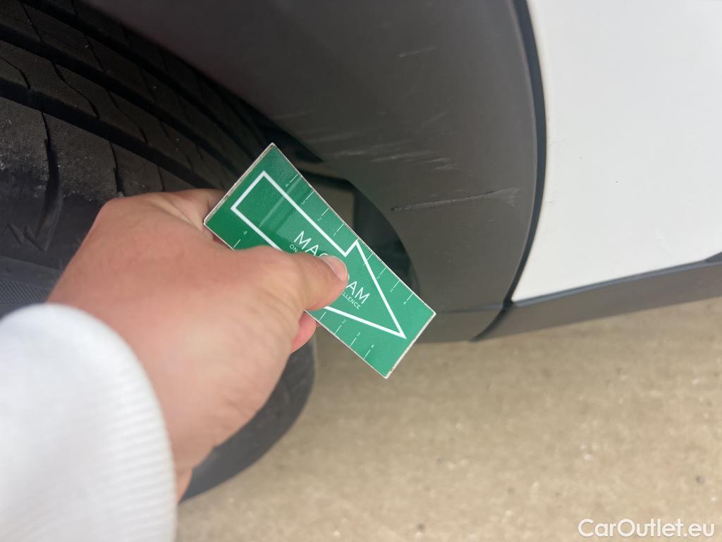  Peugeot  2008 PEUGEOT  / 2019 / 5P / todoterreno Active Pack BlueHDI 81kW (110CV) #30