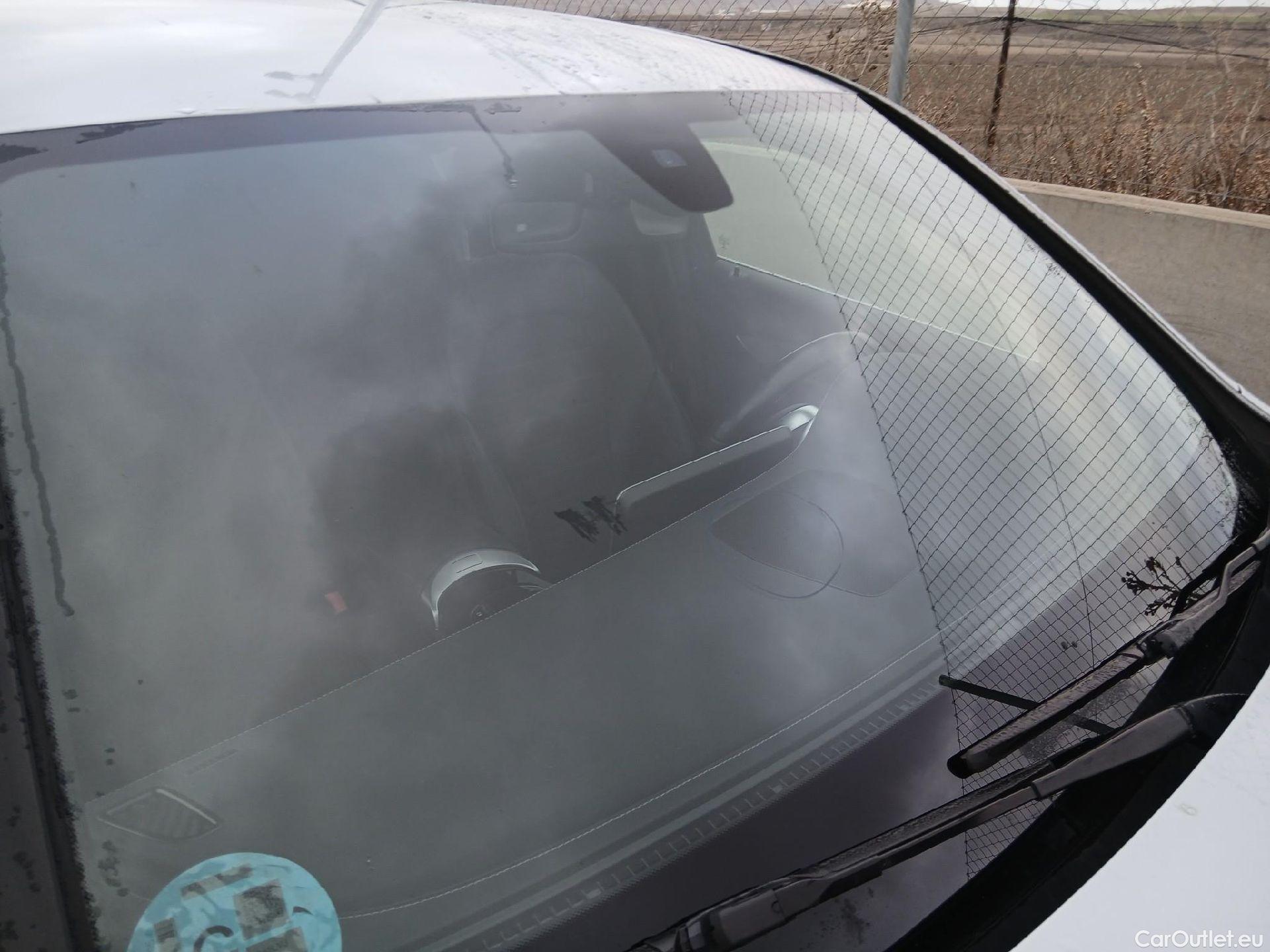  Mercedes  G-Klasee MERCEDES-BENZ GLC Coupé / 2019 / 5P / coupé GLC 220 d 4MATIC #3