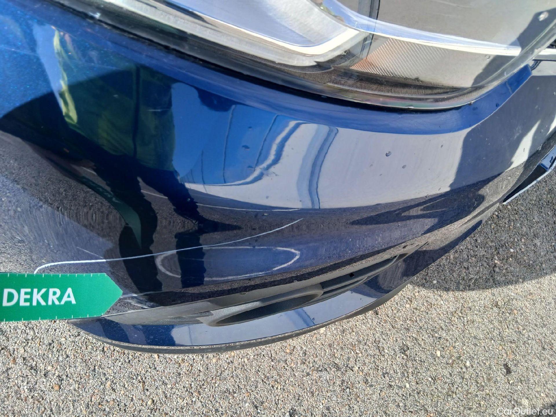  Renault  Kadjar RENAULT  / 2019 / 5P / crossover Intens Blue dCi 85kW (115CV) #8