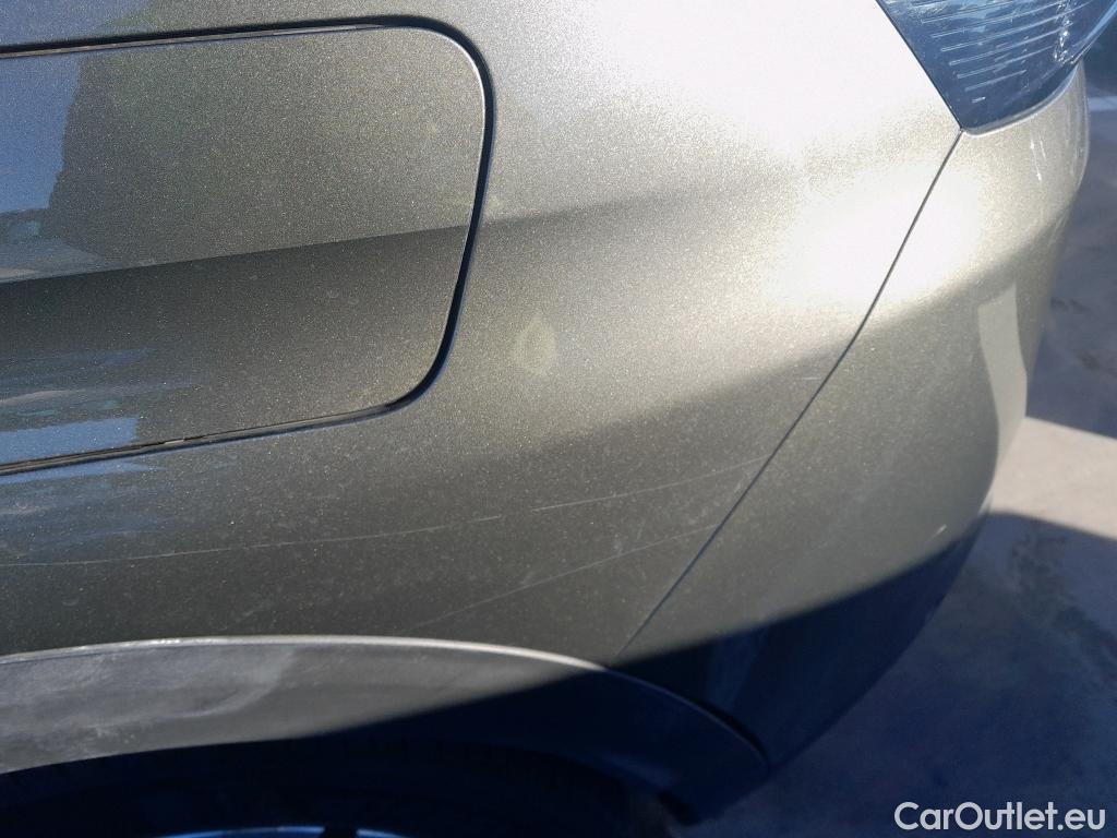  Peugeot  3008 PEUGEOT  Hybrid / 2016 / 5P / todoterreno 225 e-EAT8 Allure #11