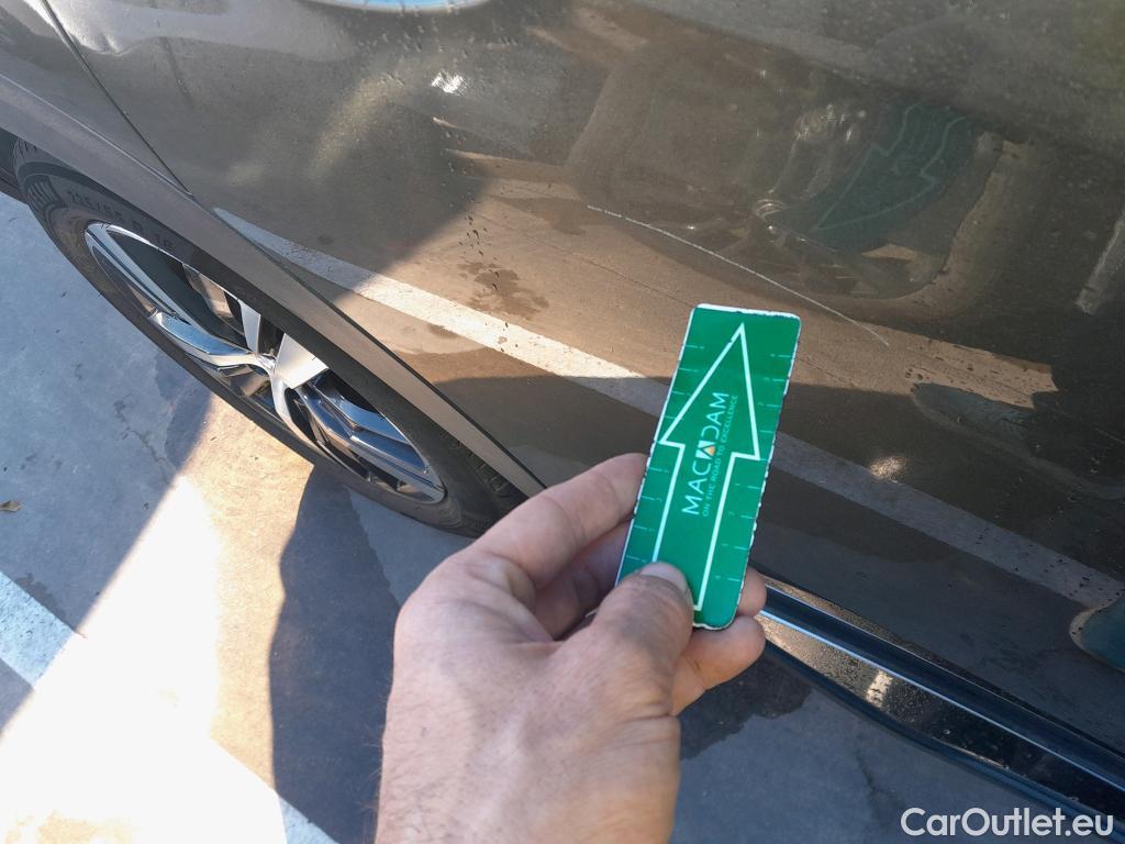  Peugeot  3008 PEUGEOT  Hybrid / 2016 / 5P / todoterreno 225 e-EAT8 Allure #16