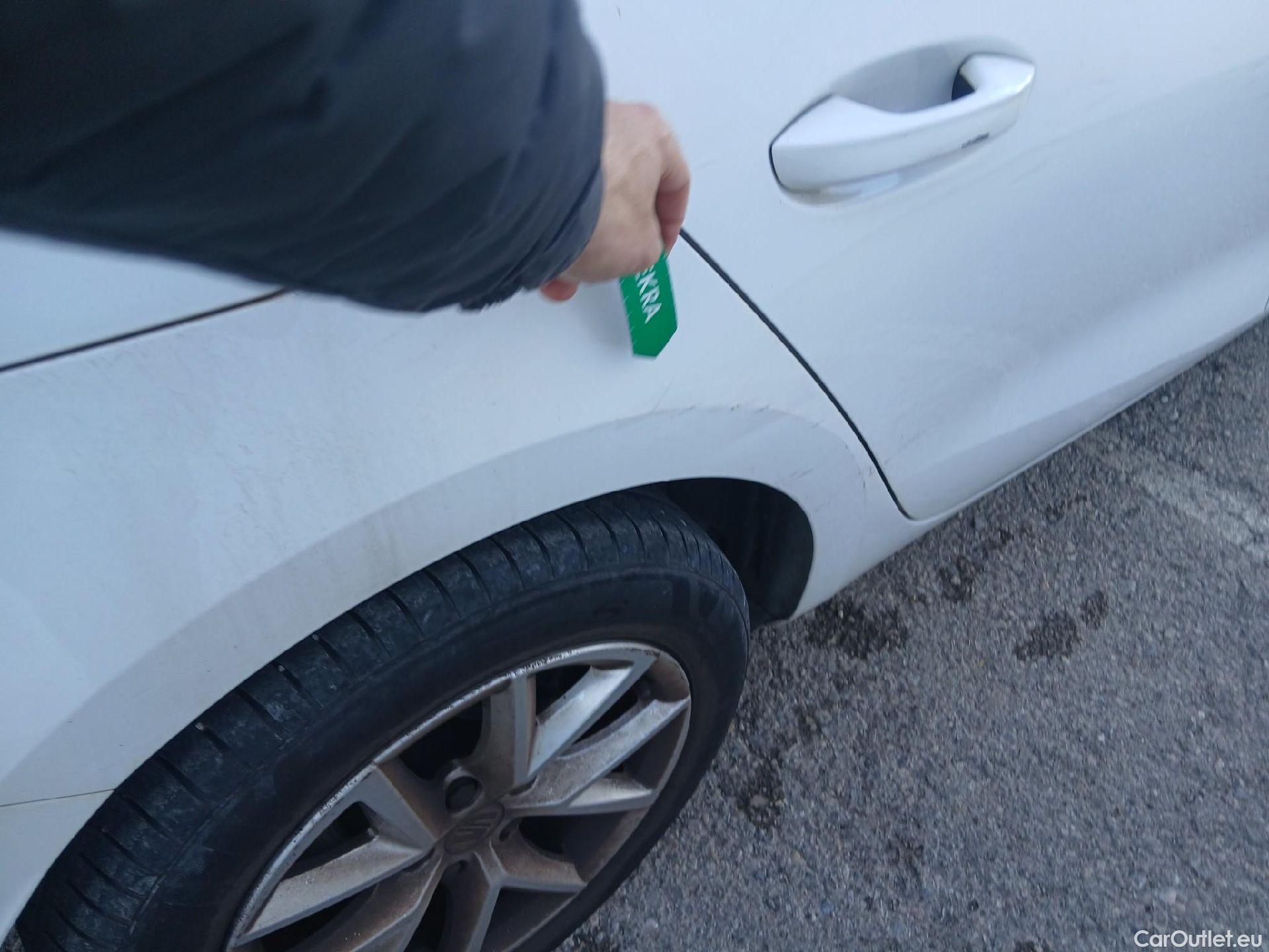  Land Rover  Discovery SEAT Nuevo León / 2020 / 5P / berlina con portón 2.0 TDI 85kW S&S Style Go (AC3) #12