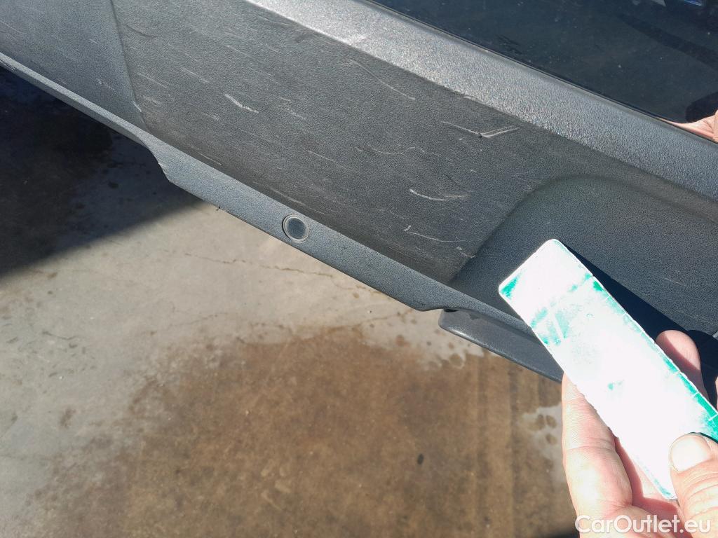  Peugeot  3008 PEUGEOT  Hybrid / 2016 / 5P / todoterreno 225 e-EAT8 Allure #27