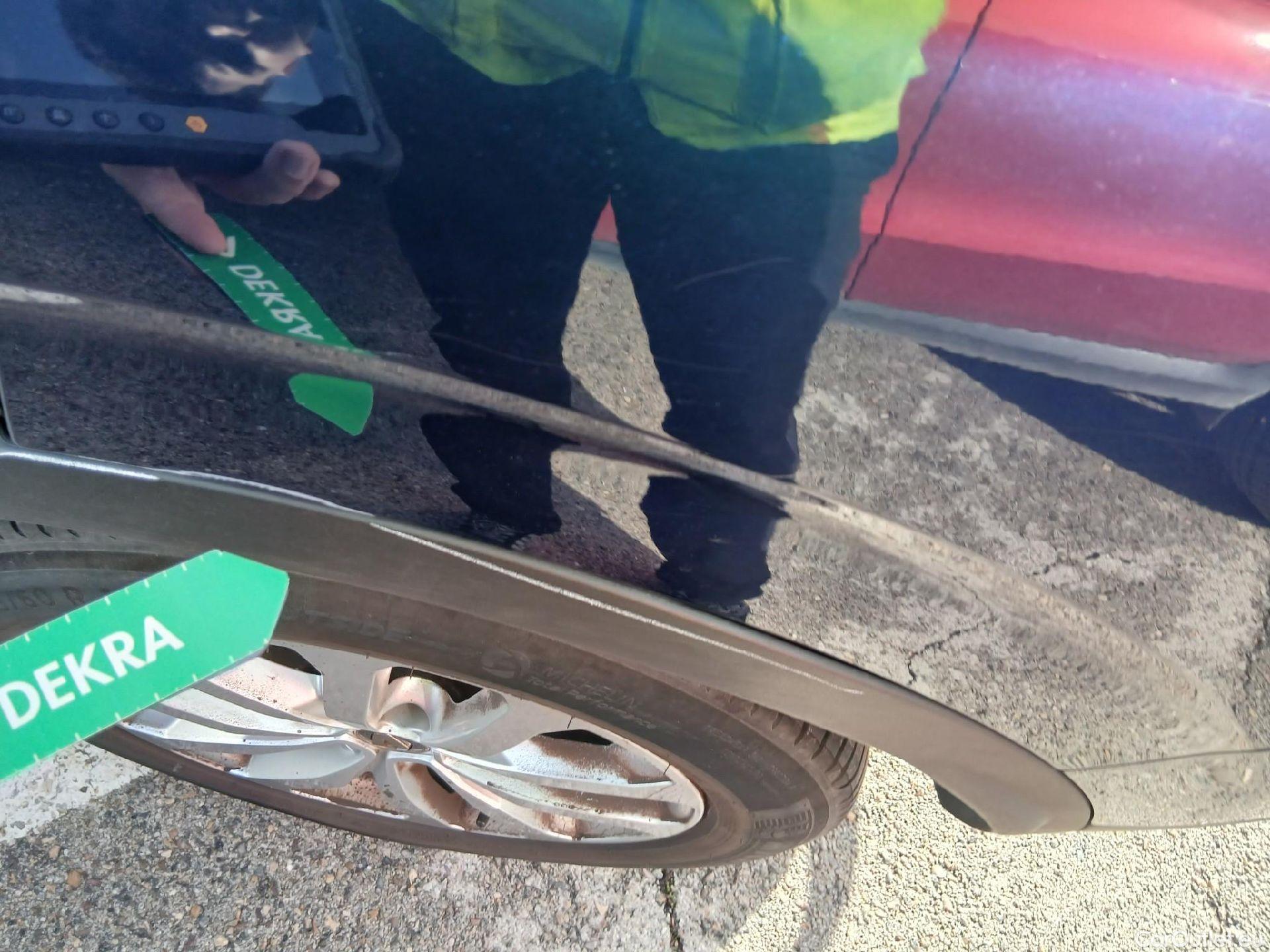  Renault  Kadjar RENAULT  / 2019 / 5P / crossover Intens Blue dCi 85kW (115CV) #15