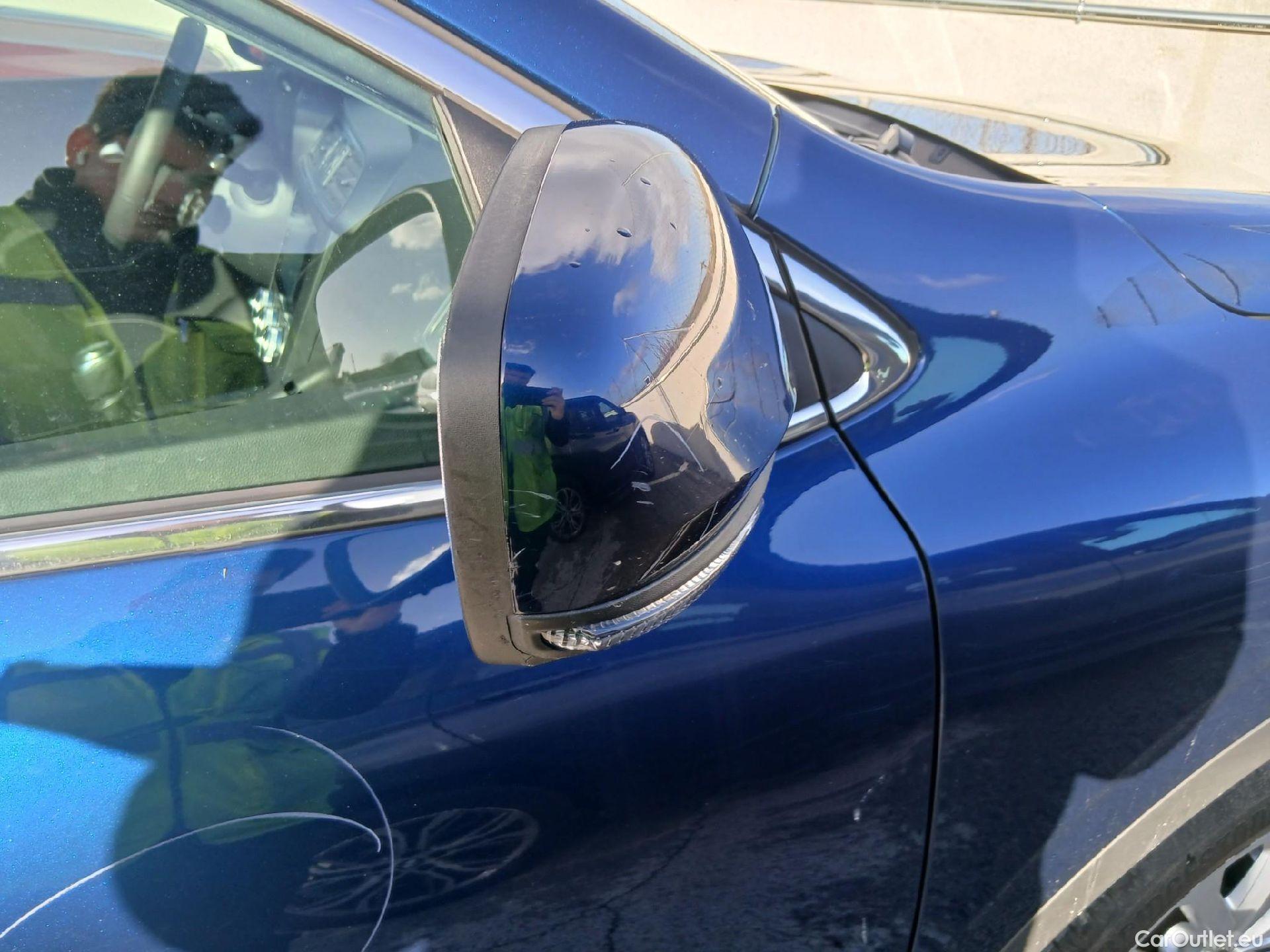  Renault  Kadjar RENAULT  / 2019 / 5P / crossover Intens Blue dCi 85kW (115CV) #22