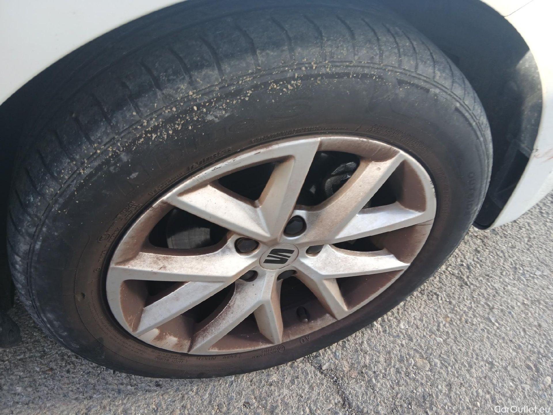  Land Rover  Discovery SEAT Nuevo León / 2020 / 5P / berlina con portón 2.0 TDI 85kW S&S Style Go (AC3) #25