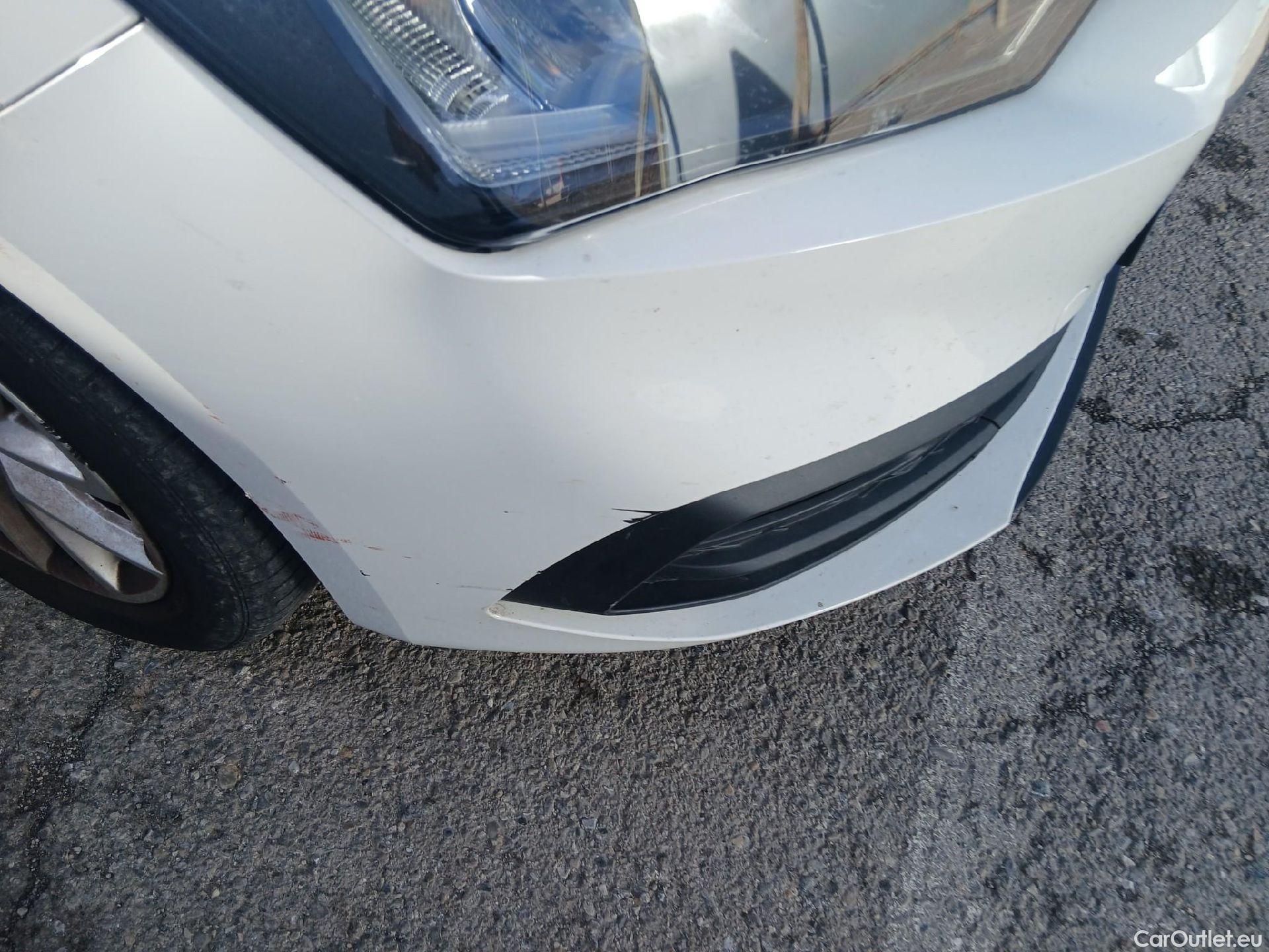  Land Rover  Discovery SEAT Nuevo León / 2020 / 5P / berlina con portón 2.0 TDI 85kW S&S Style Go (AC3) #1