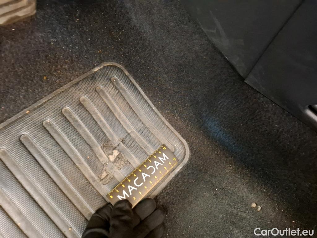  Citroen  C3  Feel Pack 1.2 PureTech 80CV BVM5 6E #2