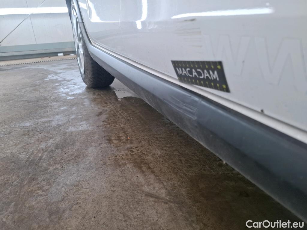  Citroen  C3 CITROEN  Société / 2020 / 5P / Berline PureTech 83 S&S BVM Feel Nav #28