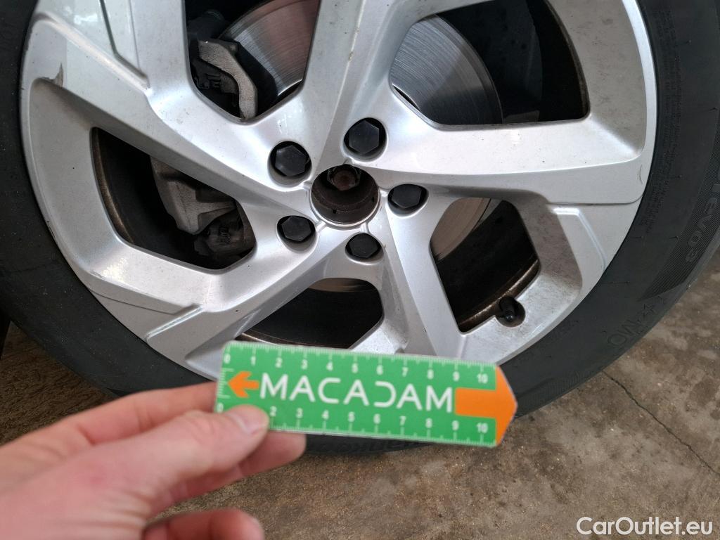  Citroen  C5 CITROEN  Aircross / 2022 / 5P / SUV PureTech 130 S&S EAT8 Feel #13