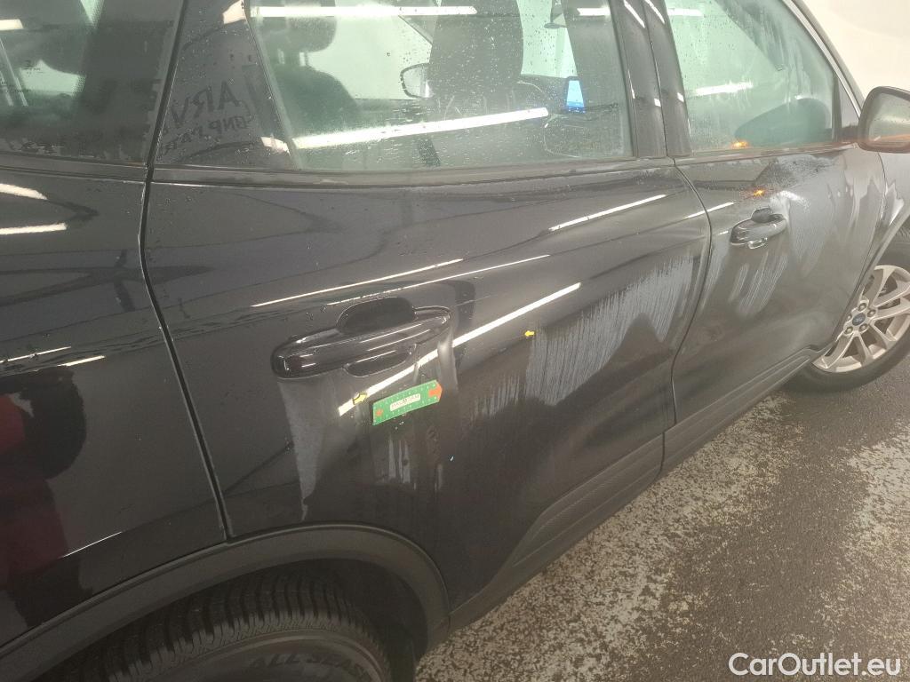  Ford  Kuga FORD  / 2019 / 5P / SUV 2.5 190 hybrid Flexifuel Pshift Titanium #1