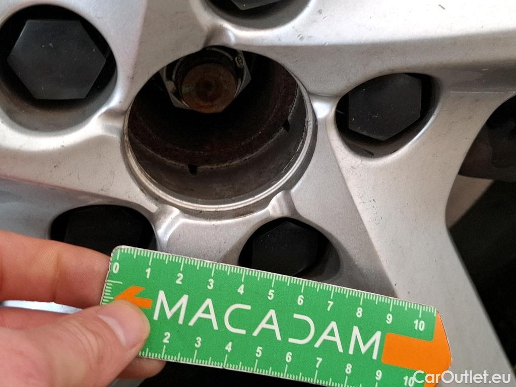  Citroen  C5 CITROEN  Aircross / 2022 / 5P / SUV PureTech 130 S&S EAT8 Feel #18