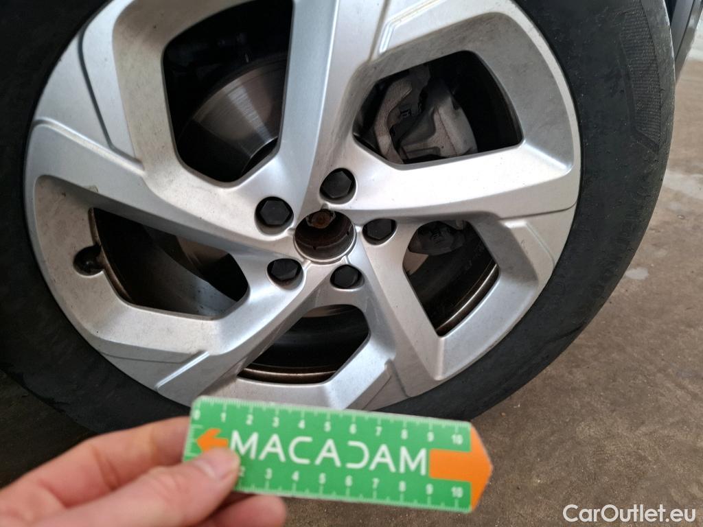  Citroen  C5 CITROEN  Aircross / 2022 / 5P / SUV PureTech 130 S&S EAT8 Feel #17