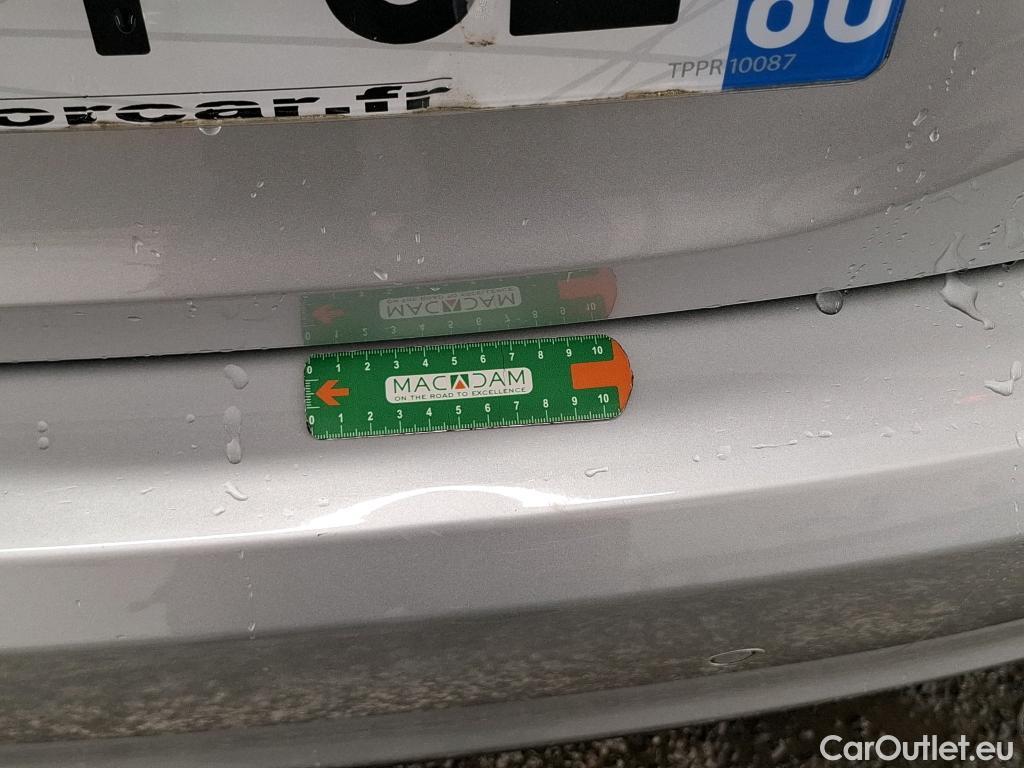  Ford  Fiesta FORD  5p Berline 1.1 85PS BUSINESS NAV #6