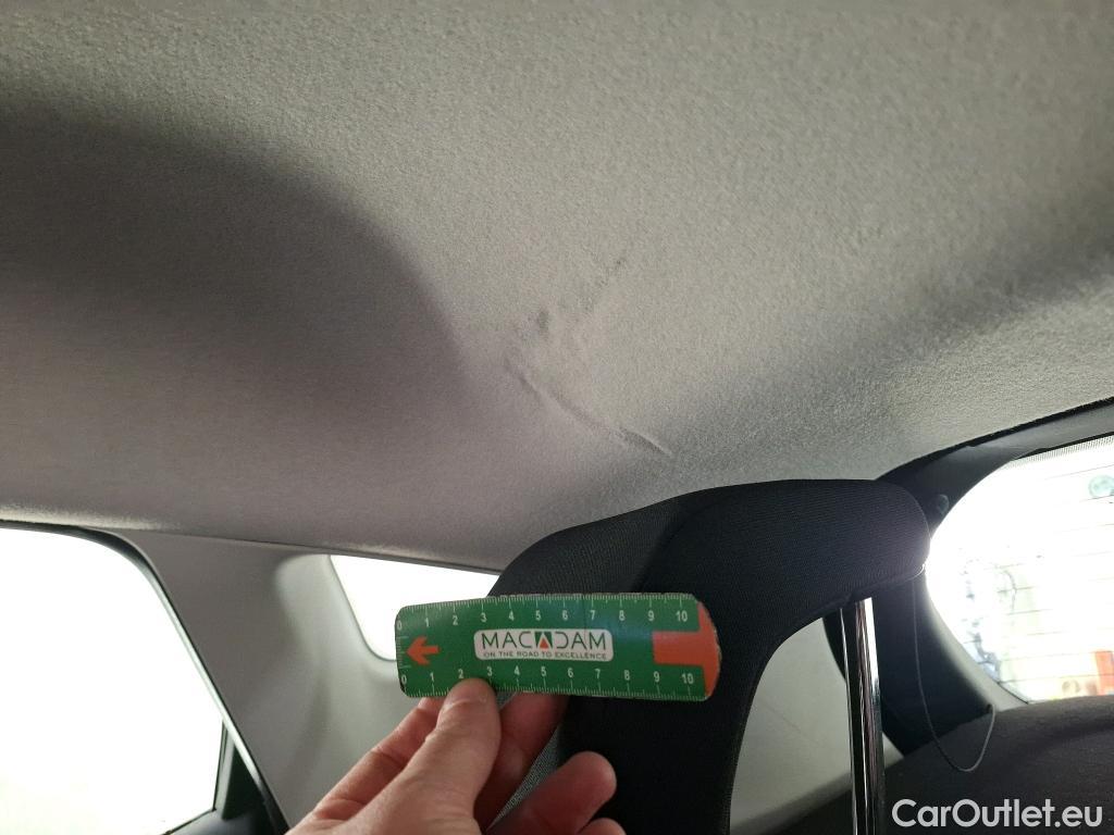  Ford  Fiesta FORD  5p Berline 1.1 85PS BUSINESS NAV #3