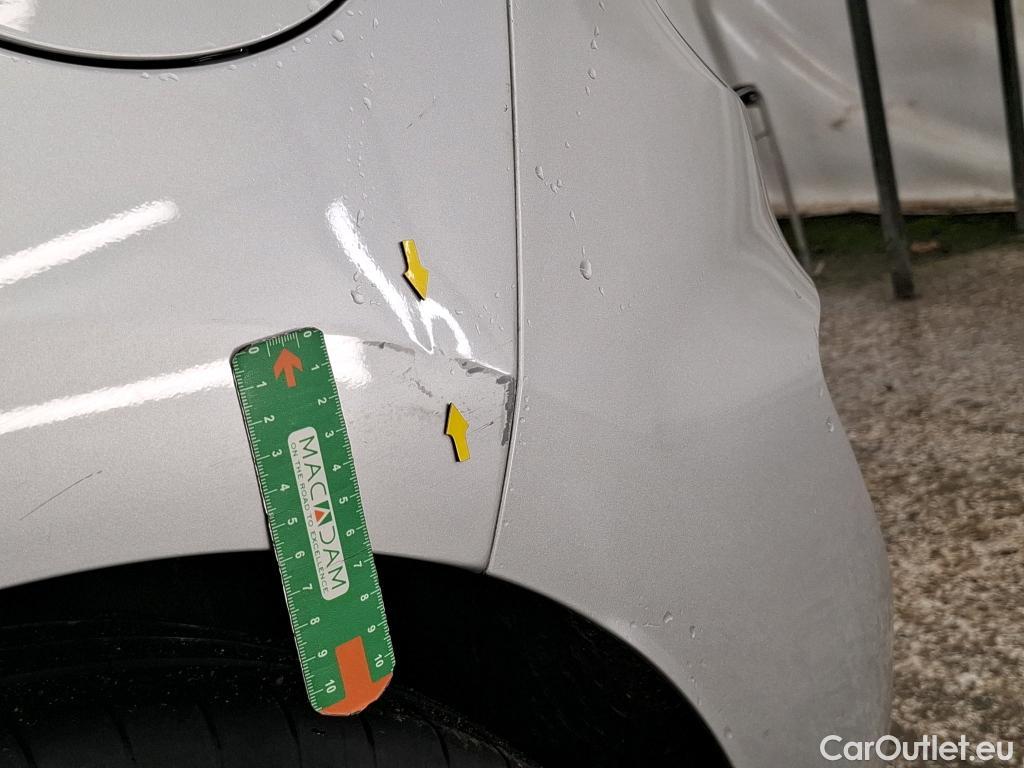  Ford  Fiesta FORD  5p Berline 1.1 85PS BUSINESS NAV #9