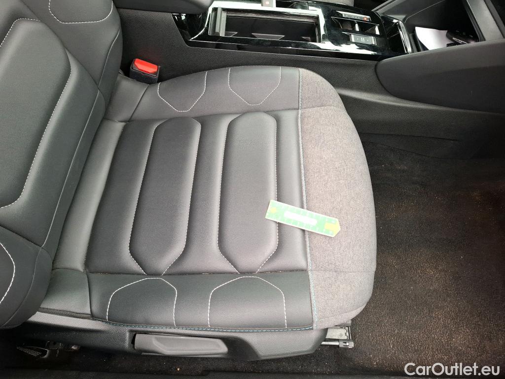  Citroen  C4 CITROEN  / 2020 / 5P / Berline PureTech 130 S&S EAT8 Shine #37