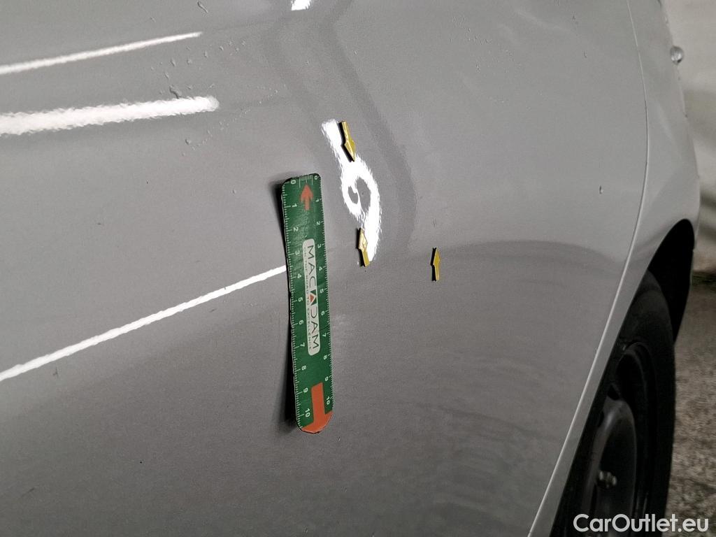  Ford  Fiesta FORD  5p Berline 1.1 85PS BUSINESS NAV #24