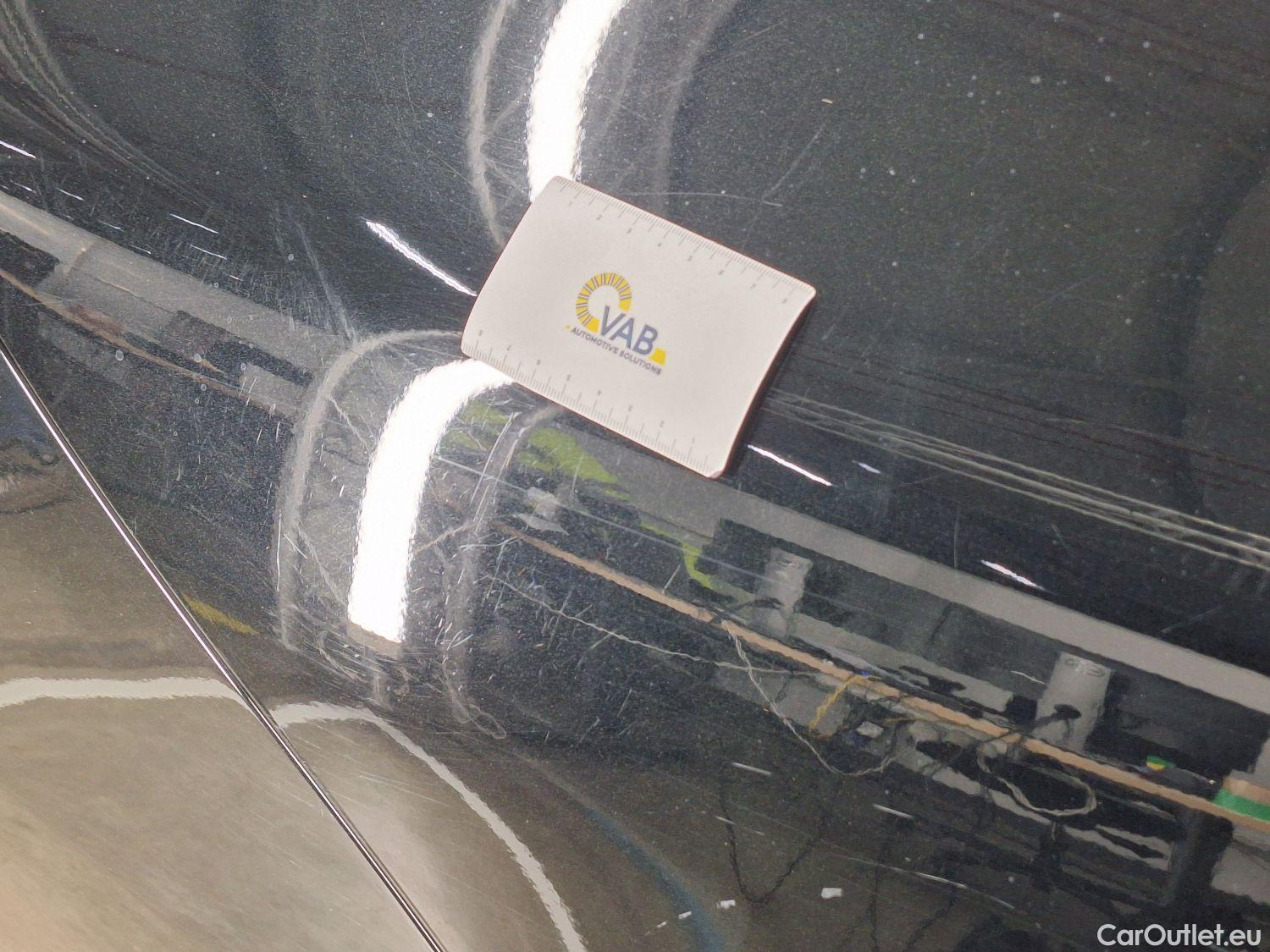  Mercedes  CLA-Klasse Mercedes, CLA-Class '19, Mercedes-Benz CLA CLA 180 d Essential Line 4d #44