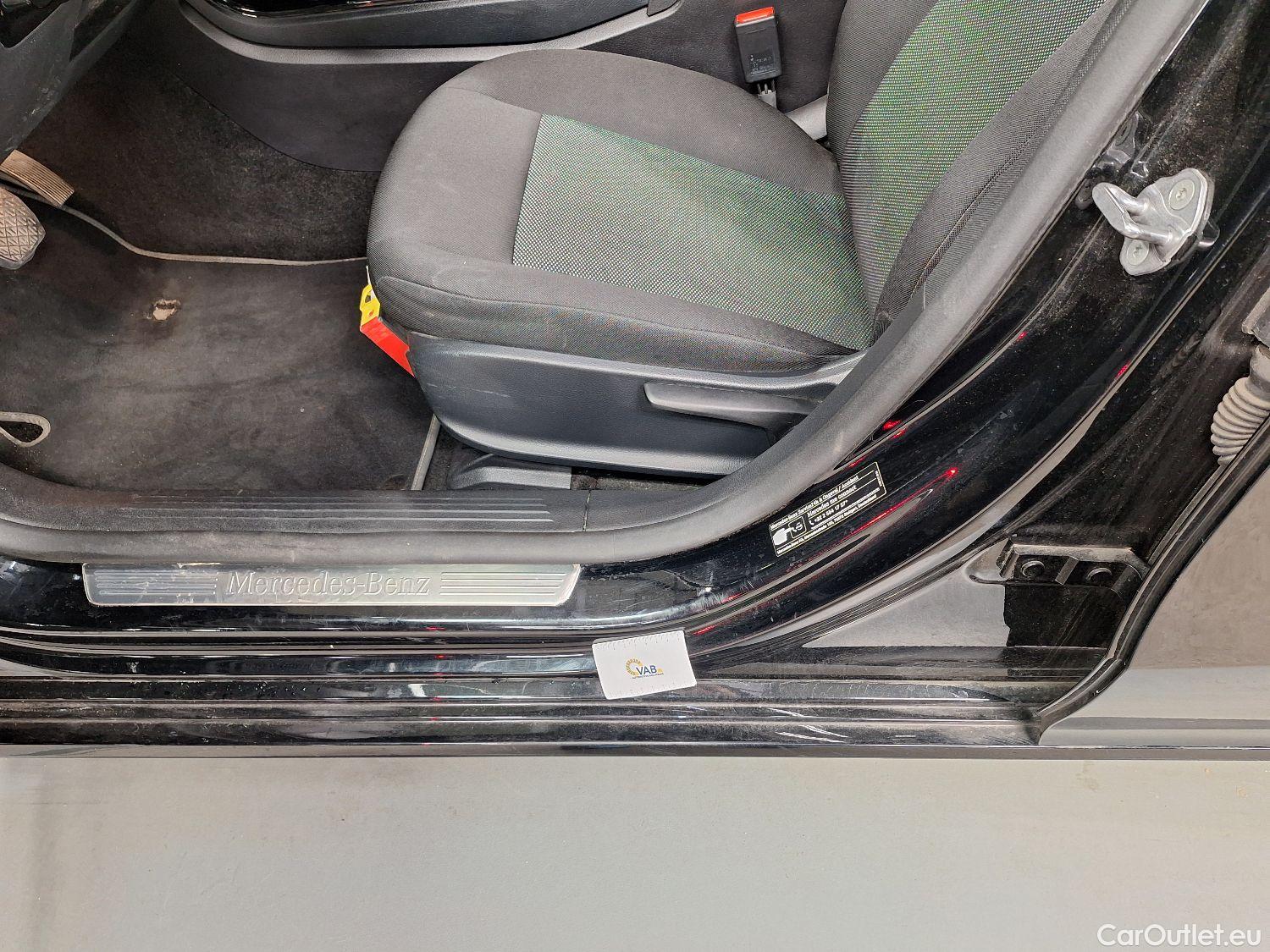  Mercedes  CLA-Klasse Mercedes, CLA-Class '19, Mercedes-Benz CLA CLA 180 d Essential Line 4d #58