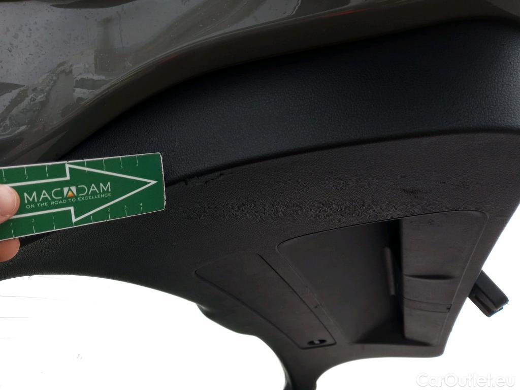  Audi  Q2 AUDI  / 2016 / 5P / todoterreno Design 30 TFSI 85kW (116CV) #4