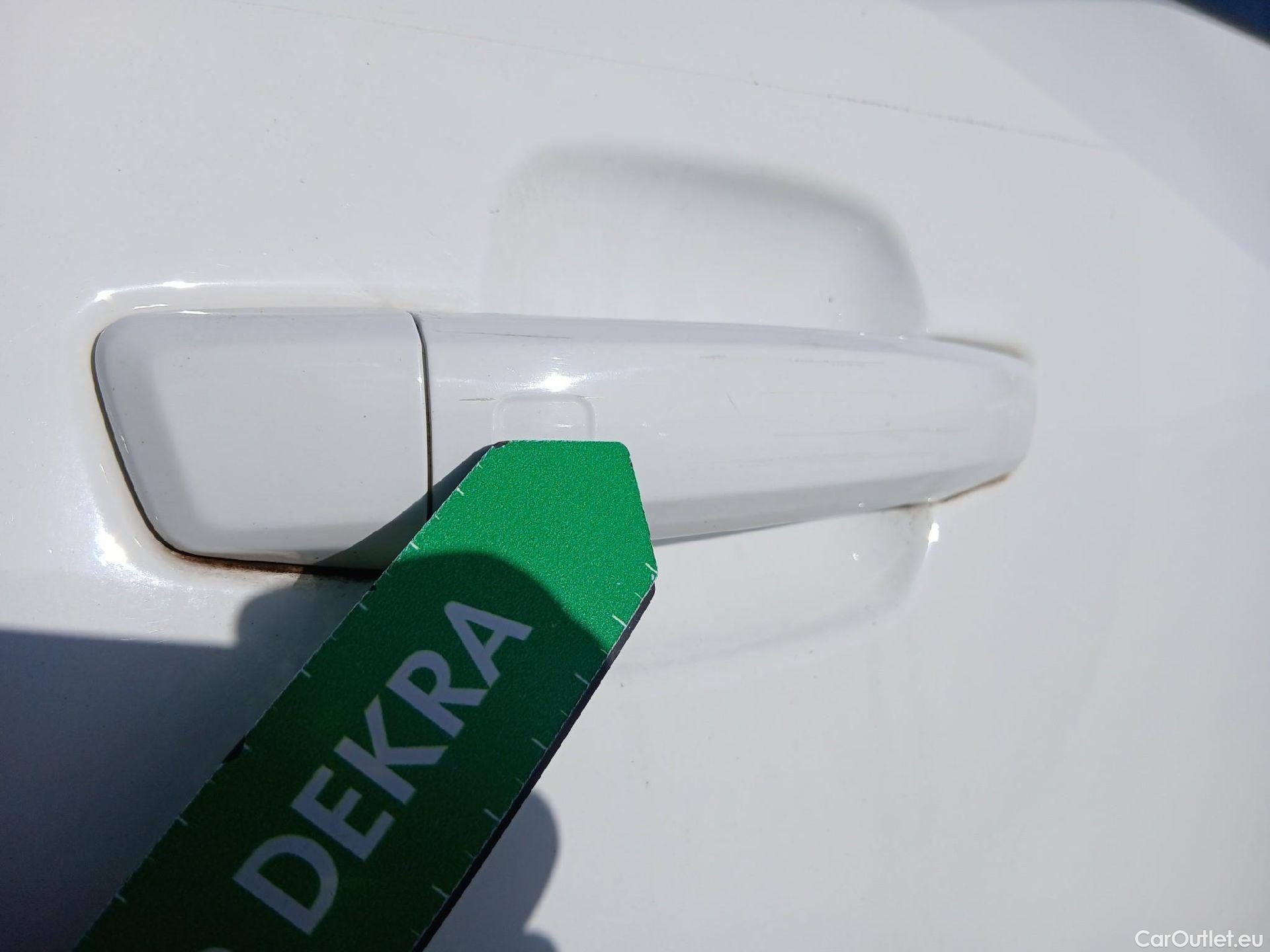  Audi  Q2 AUDI  / 2020 / 5P / todoterreno Advanced 35 TFSI 110kW (150CV) S tronic (AC) #52