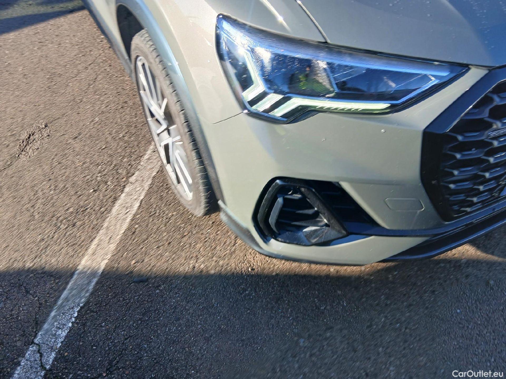  Audi  Q3 AUDI  Sportback / 2019 / 5P / todoterreno 45 TFSI 180kW S tronic Quattr Black Line #2