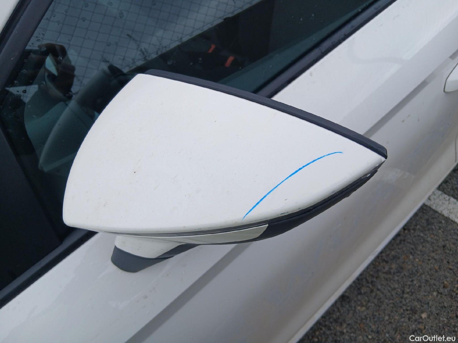  Seat  Ibiza SEAT  / 2017 / 5P / berlina con portón 1.0 MPI 59kW (80CV) Reference Plus(SP) #7