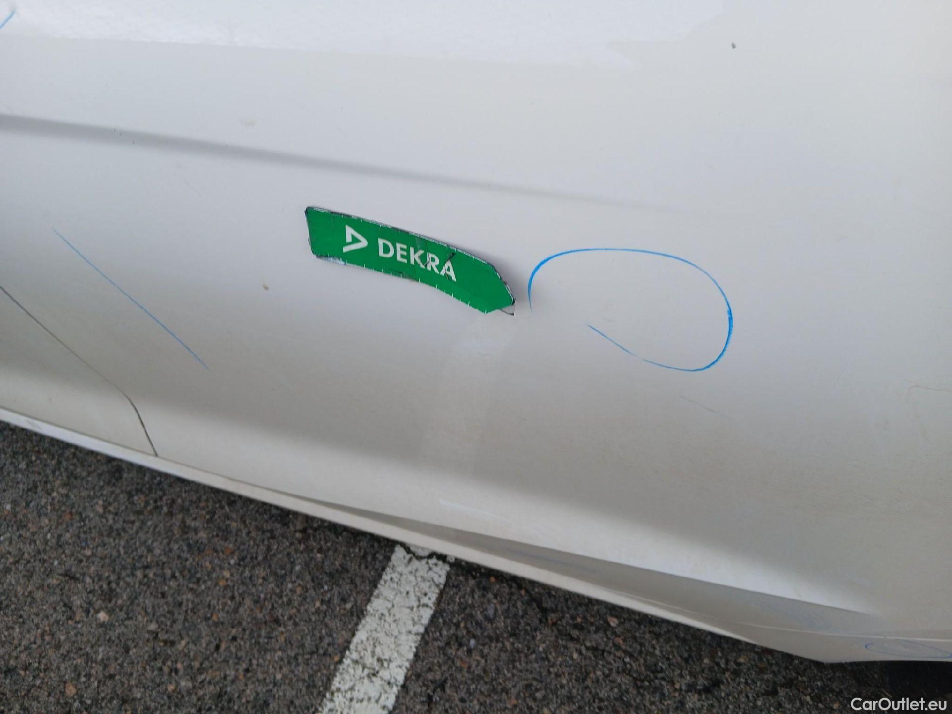  Seat  Ibiza SEAT  / 2017 / 5P / berlina con portón 1.0 MPI 59kW (80CV) Reference Plus(SP) #17