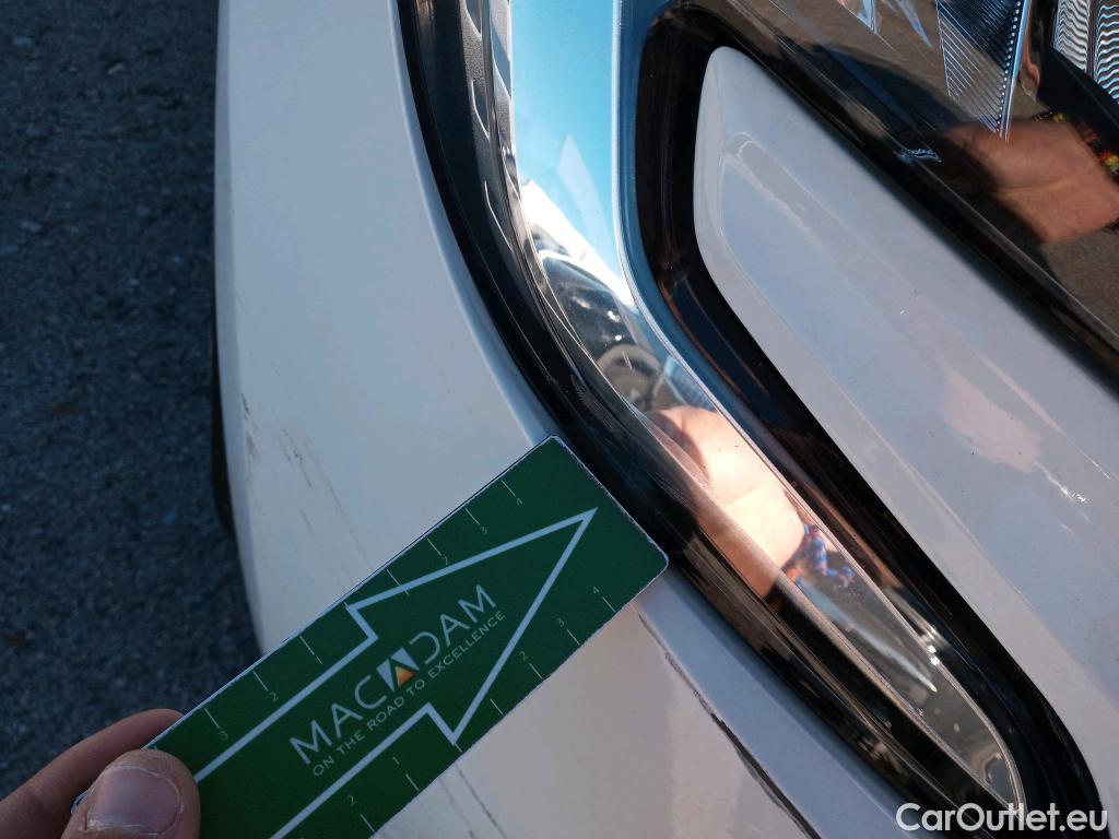  Renault  Clio RENAULT  / 2019 / 5P / berlina con portón Intens TCe 67 kW (91CV) #14