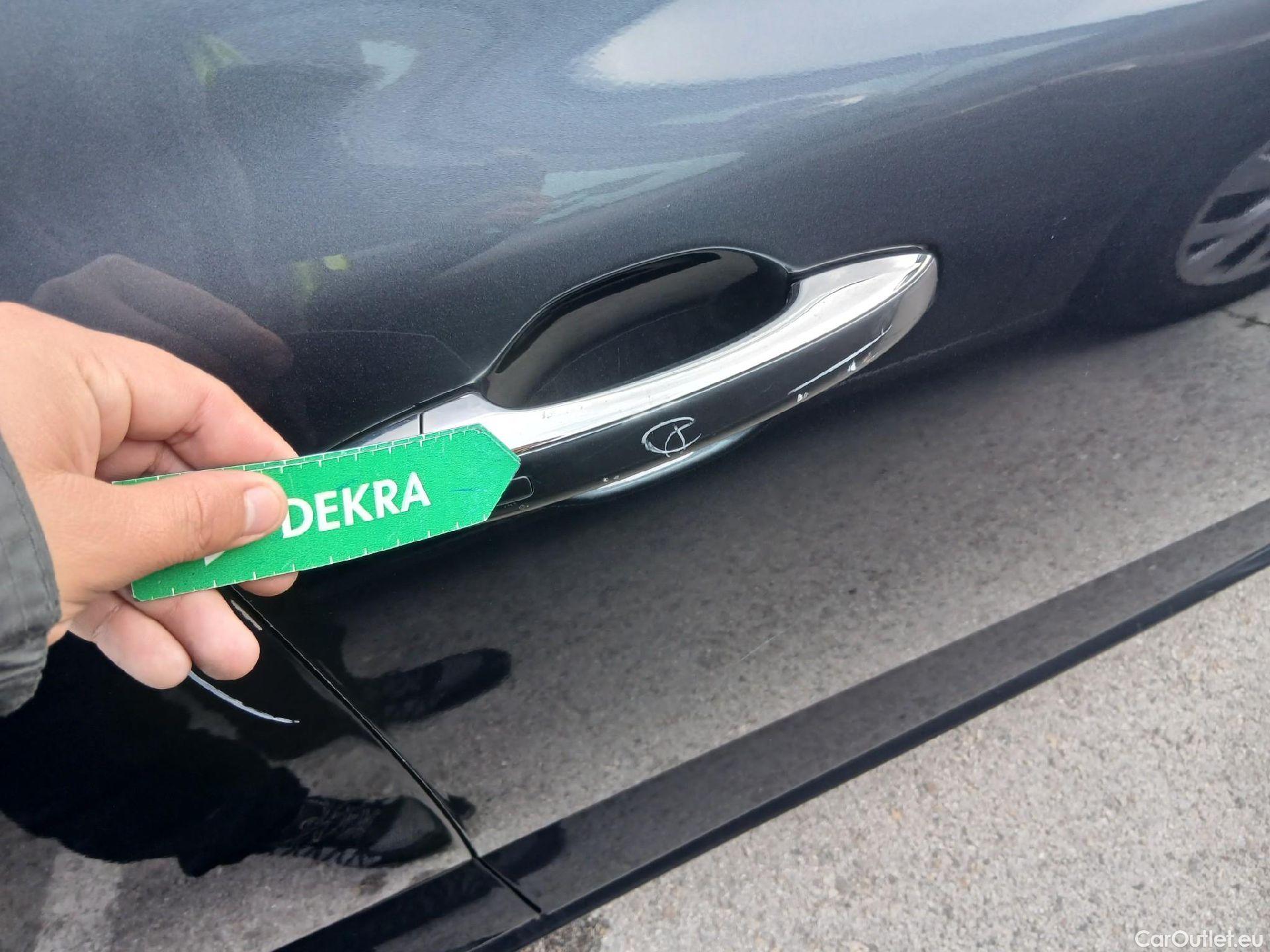  Renault  Megane RENAULT Mégane / 2020 / 5P / berlina con portón Zen Blue dCi 85 kW (115CV) #26