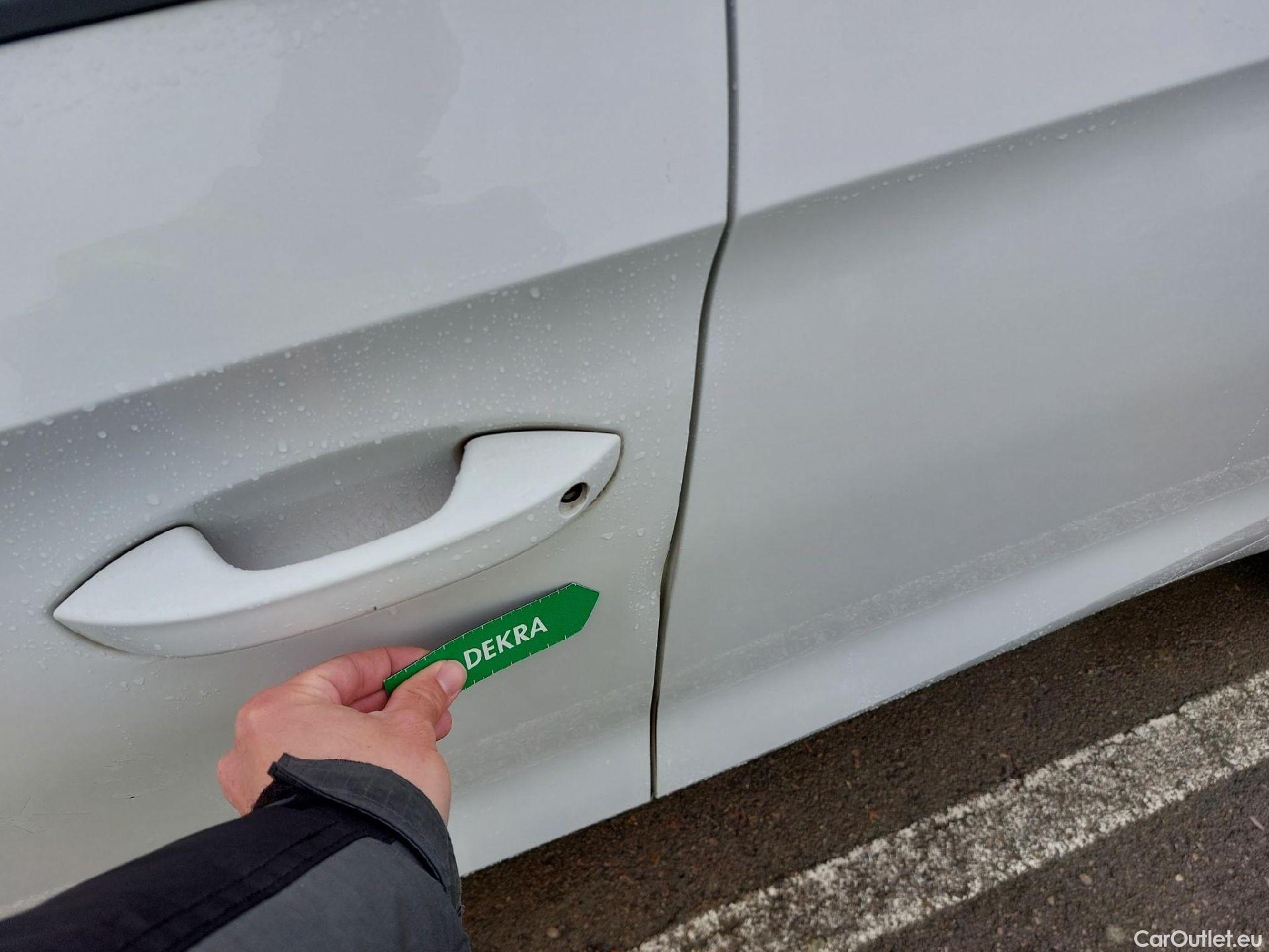  Seat  Leon SEAT Nuevo León / 2020 / 5P / familiar SP 2.0 TDI 85kW Style Go(SP) #9