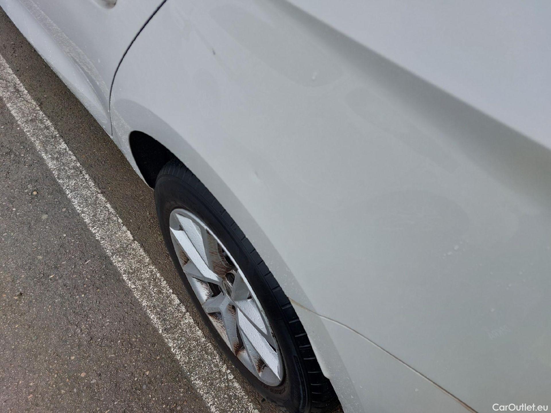  Seat  Leon SEAT Nuevo León / 2020 / 5P / familiar SP 2.0 TDI 85kW Style Go(SP) #11