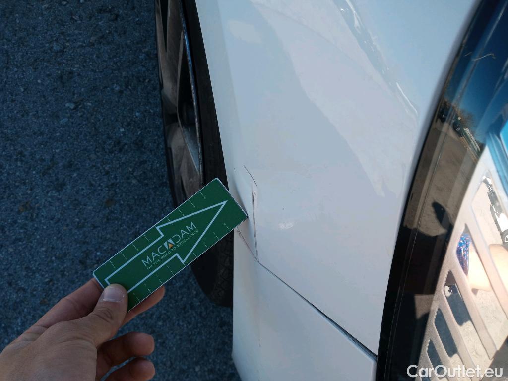  Renault  Clio RENAULT  / 2019 / 5P / berlina con portón Intens TCe 67 kW (91CV) #10