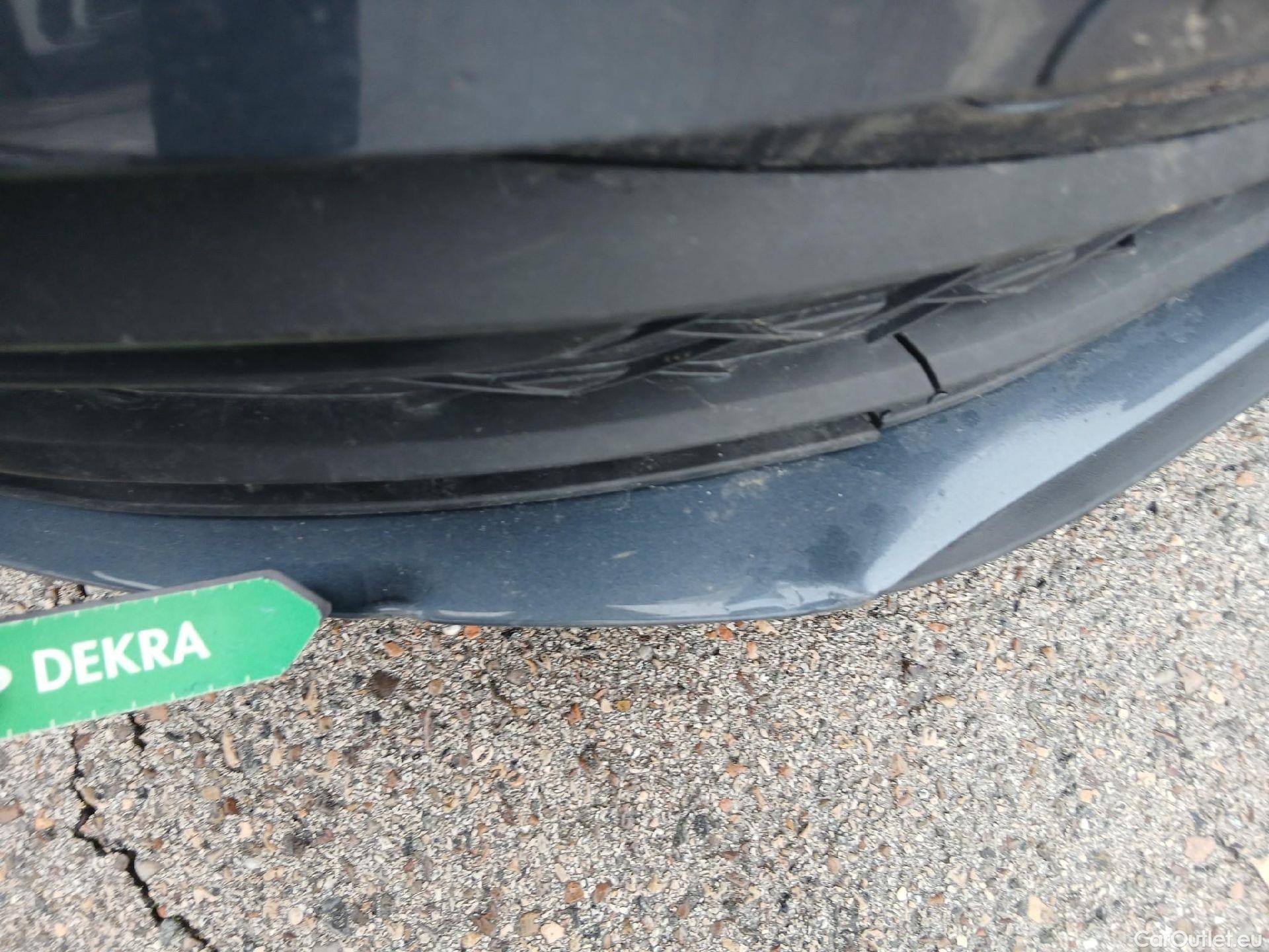  Land Rover  Discovery SEAT Nuevo León / 2020 / 5P / berlina con portón 2.0 TDI 85kW S&S Style Go(SP) #28