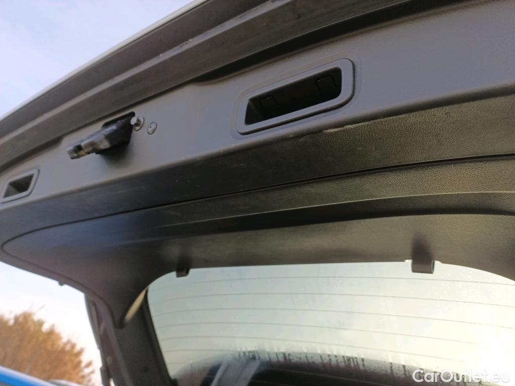  Nissan  Qashqai NISSAN  / 2021 / 5P / todoterreno DIG-T 116kW mHEV Xtronic Premiere Edit.(SL) #2